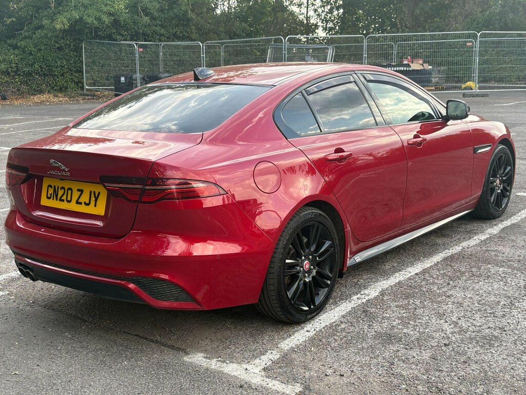 Jaguar XE R-dynamic Se Black #8
