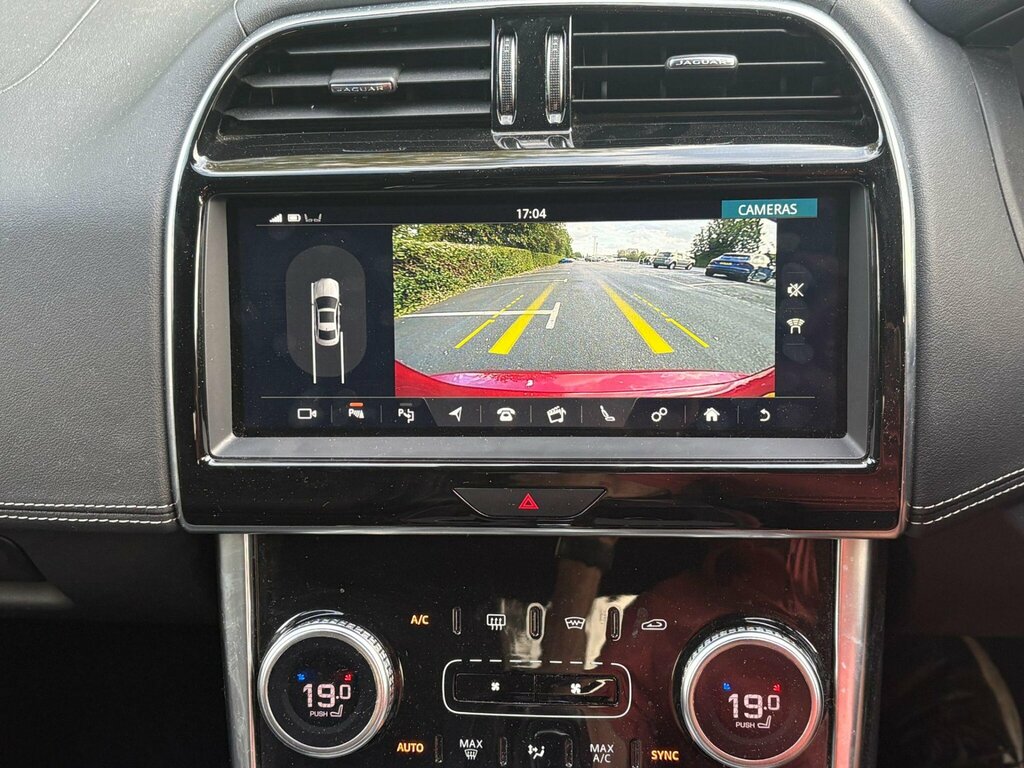 Jaguar XE R-dynamic Se Black #13