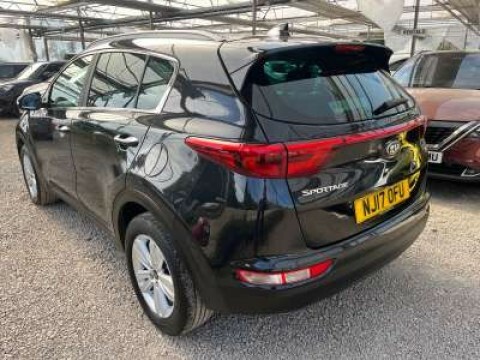 Kia Sportage Suv 1.7 Crdi 2 2017 NJ17OFU Black #4