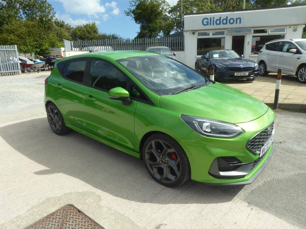 Ford Fiesta 1.5 Ecoboost St-3 Navigation 200 Ps 2 Owners From Green