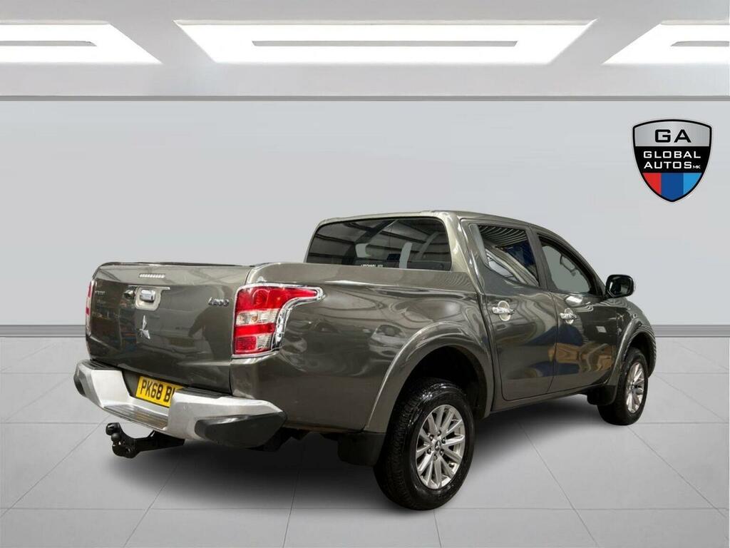 Mitsubishi L200 2.4 Di-d Dc Barbarian 4Wd Euro 6 Green #5