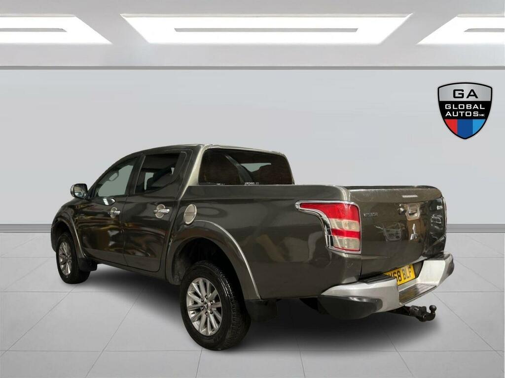 Mitsubishi L200 2.4 Di-d Dc Barbarian 4Wd Euro 6 Green #2