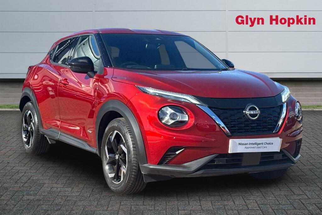 Nissan Juke 1.6 Hybrid N-connecta Red