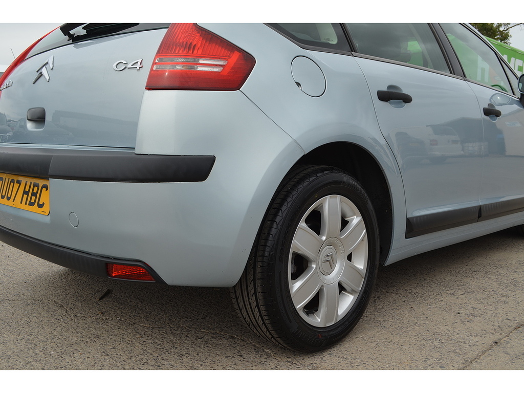 Citroen C4 Hatchback Black #33