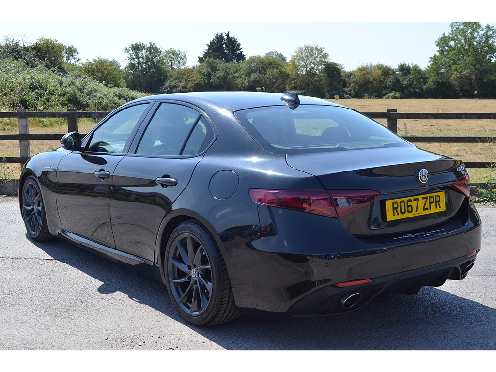 Alfa Romeo Giulia T Veloce Black #6