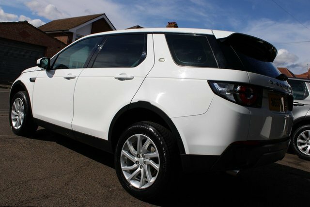 Land Rover Discovery Sport 2017 2.0 Td4 Se Tech Suv 4Wd Euro White #6