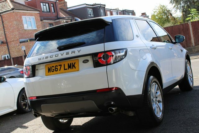 Land Rover Discovery Sport 2017 2.0 Td4 Se Tech Suv 4Wd Euro White #4