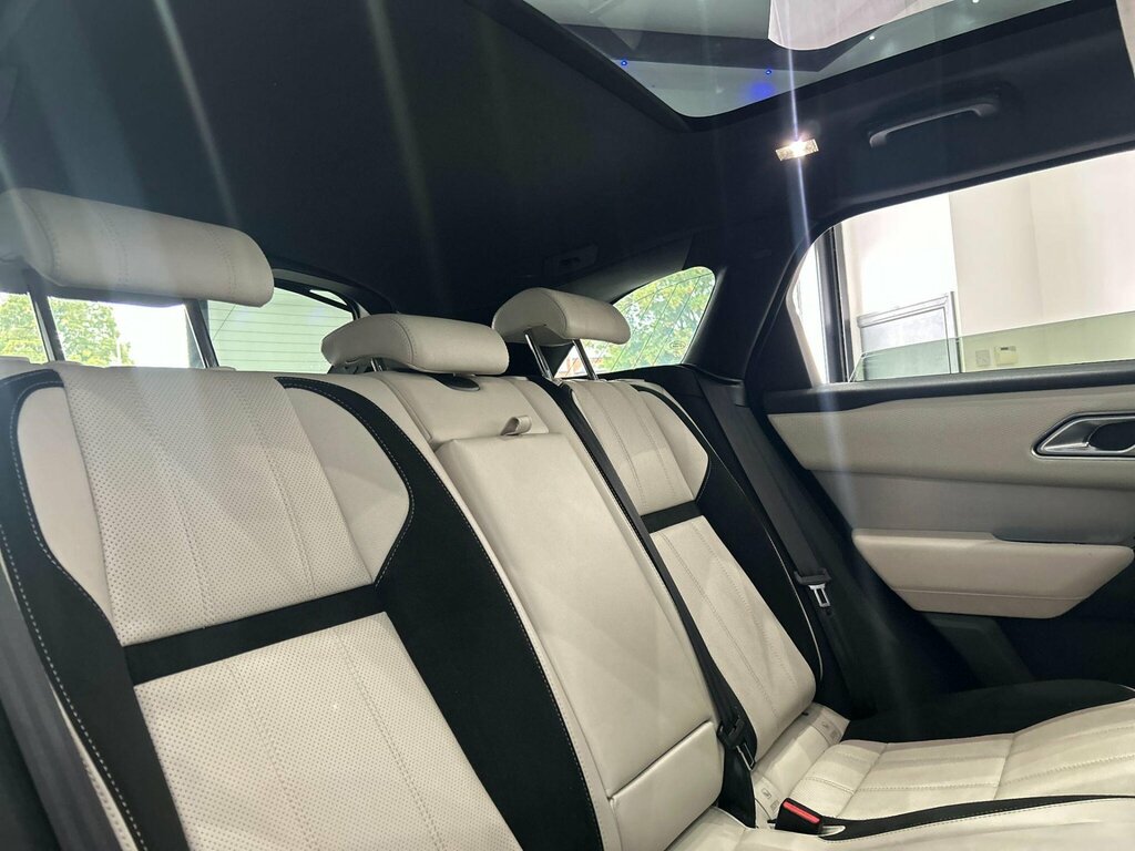 Land Rover Range Rover Velar 3.0 D300 R-dynamic Hse 4Wd Red #19