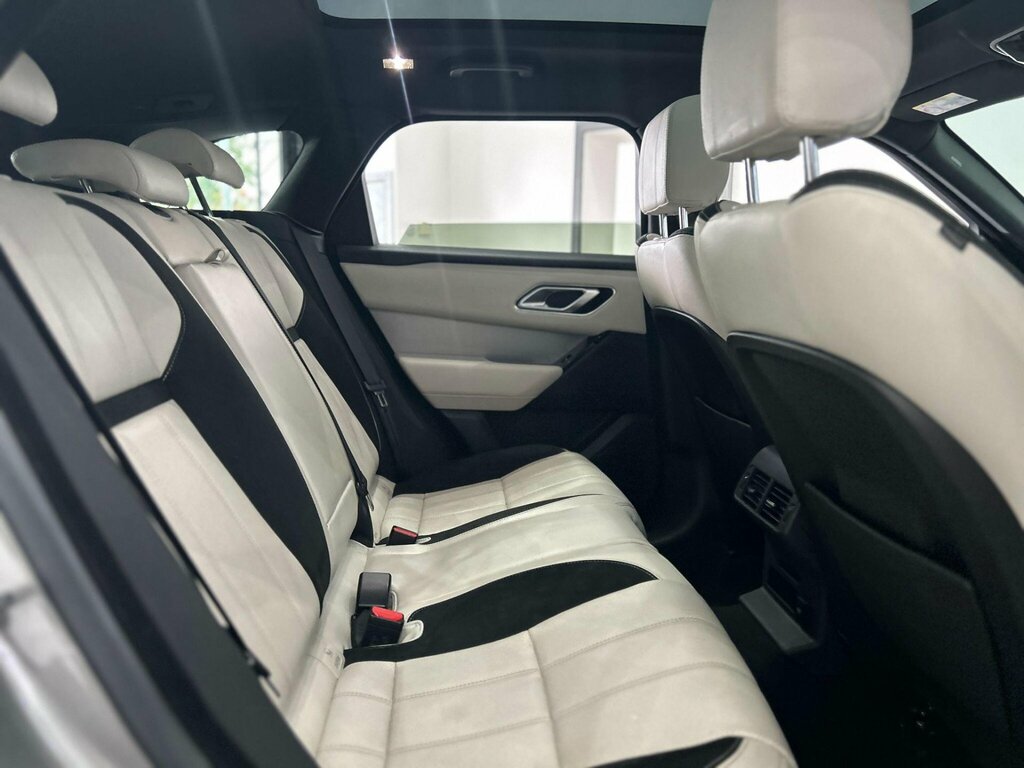 Land Rover Range Rover Velar 3.0 D300 R-dynamic Hse 4Wd Red #21