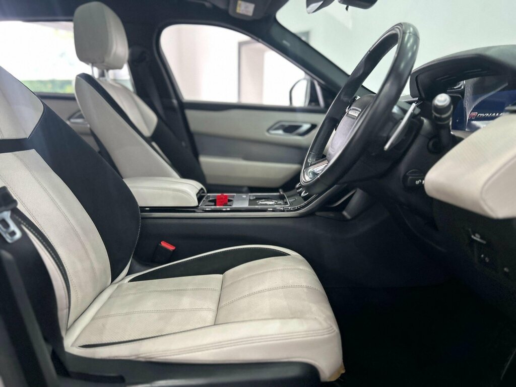 Land Rover Range Rover Velar 3.0 D300 R-dynamic Hse 4Wd Red #17