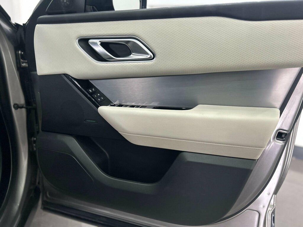 Land Rover Range Rover Velar 3.0 D300 R-dynamic Hse 4Wd Red #27