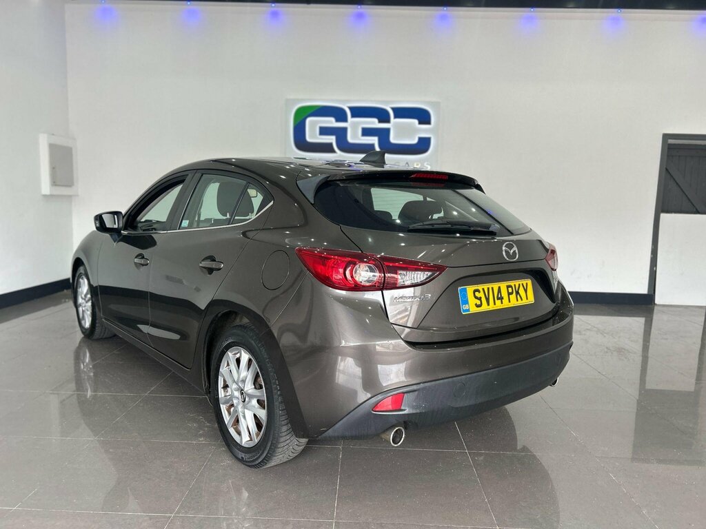Mazda 3 Hatchback White #7