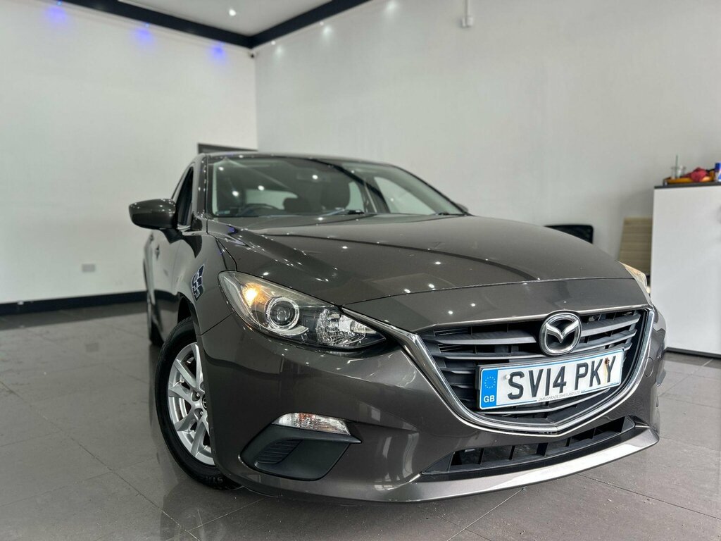 Mazda 3 Hatchback White #8