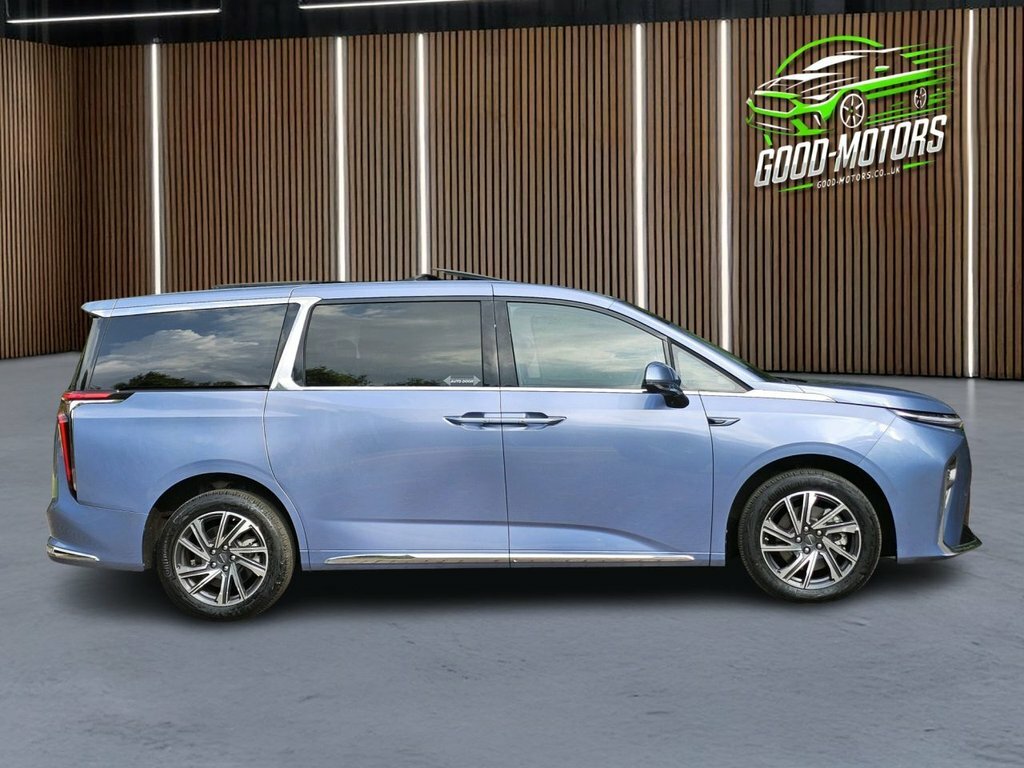 Maxus MIFA 9 Mpv Blue #6