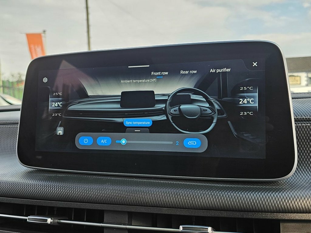 Maxus MIFA 9 90Kwh Premium  #40
