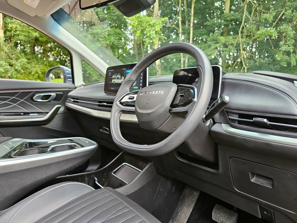 Maxus MIFA 9 90Kwh Premium  #28