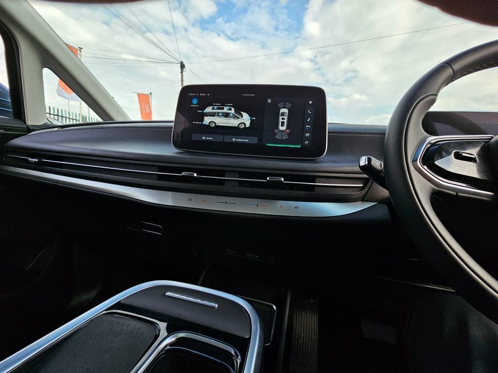 Maxus MIFA 9 90Kwh Premium  #47