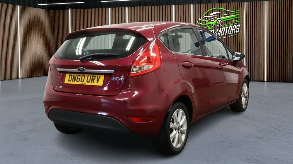Ford Fiesta 1L Zetec Red #4