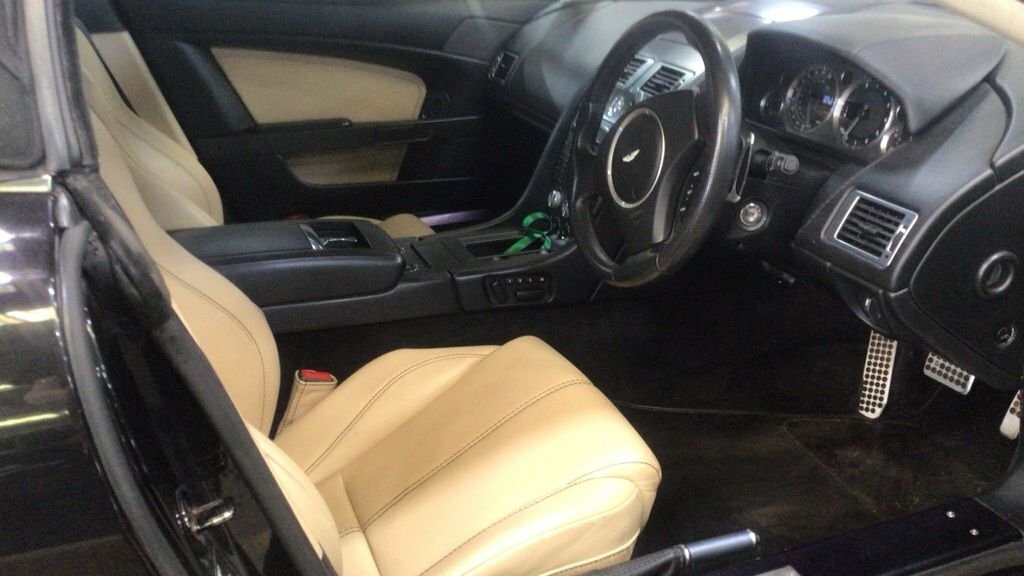 Aston Martin Vantage Hatchback Black #9