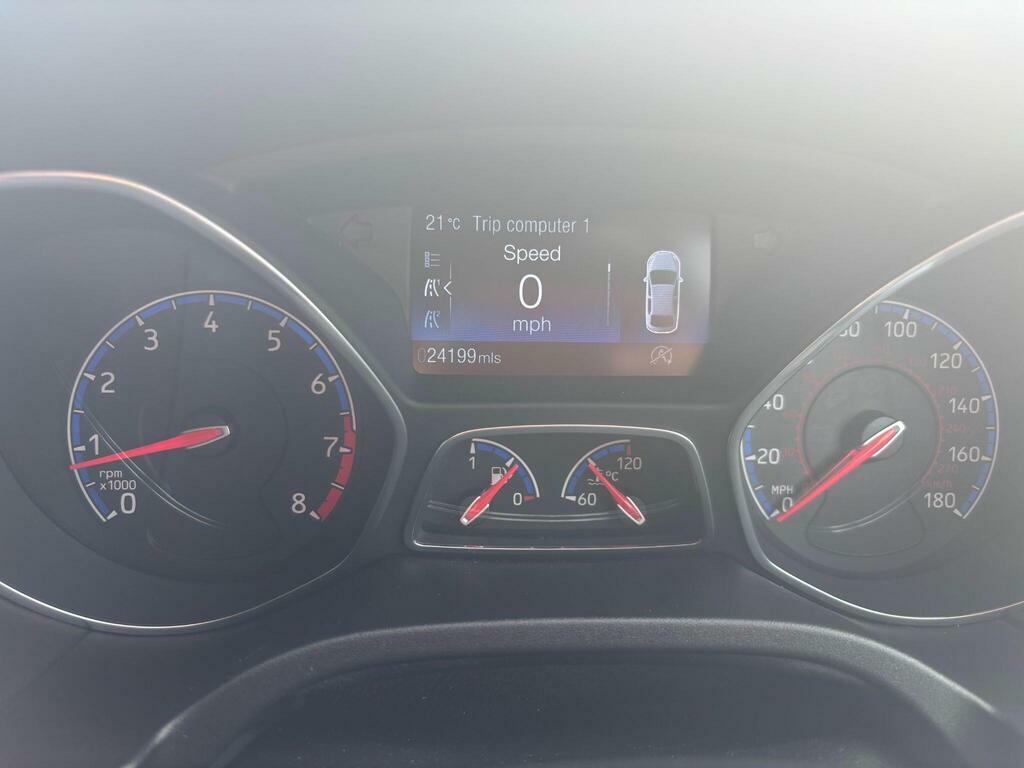 Ford Focus Titanium #27