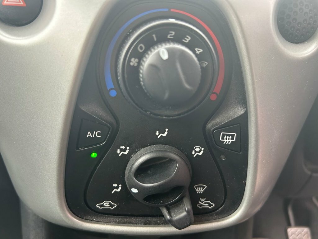 Peugeot 108 Active Hatchback 1.0 Active Blue #8