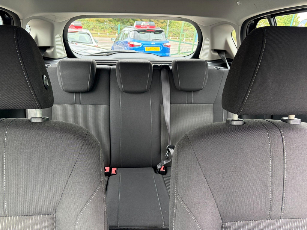 Ford B-Max 1.6L Duratec 105Ps Titanium White #28