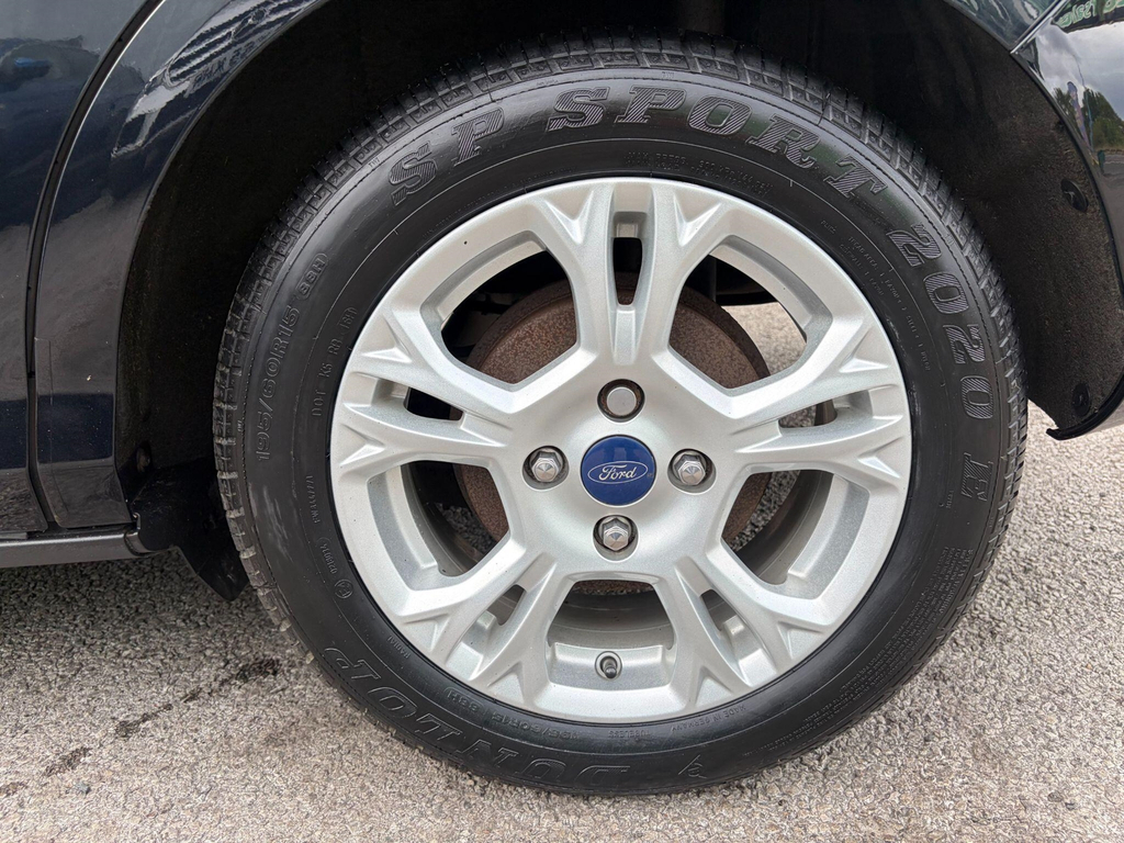 Ford B-Max 1.6L Duratec 105Ps Titanium White #30
