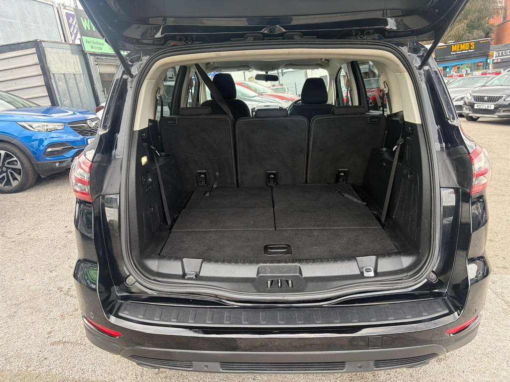 Ford S-Max   #8