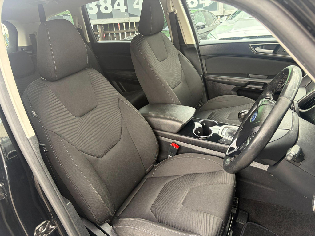 Ford S-Max   #13