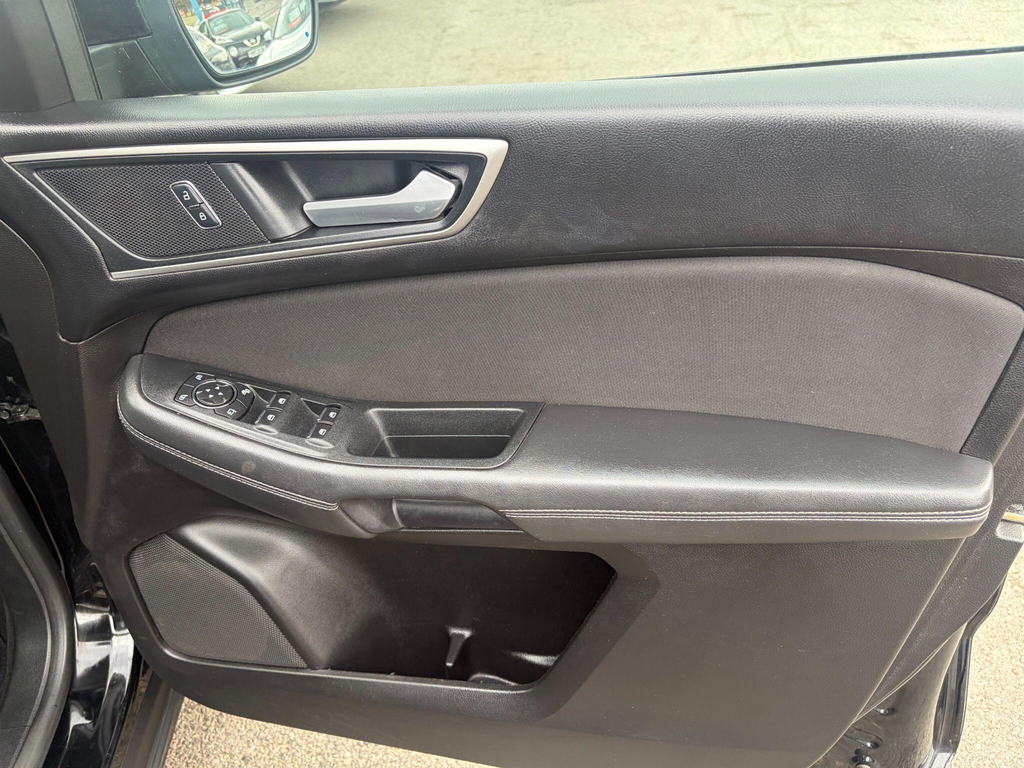Ford S-Max   #41
