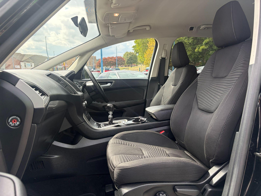 Ford S-Max   #14