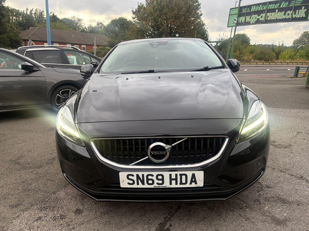 Volvo V40 2.0 D2 Momentum Edition Euro 6 Ss Black #2