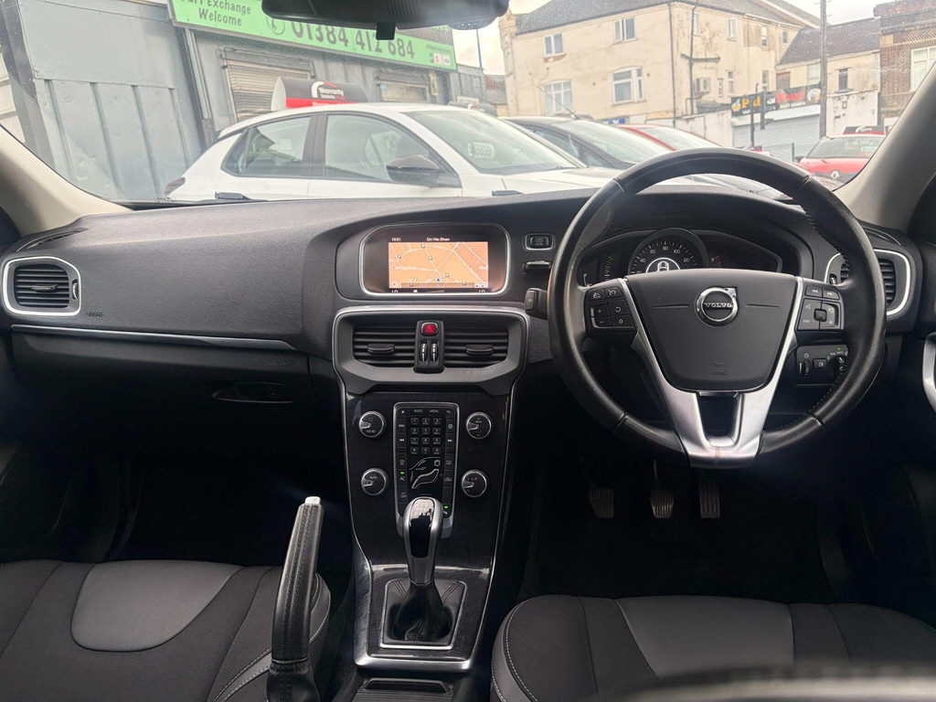 Volvo V40 2.0 D2 Momentum Edition Euro 6 Ss Black #6