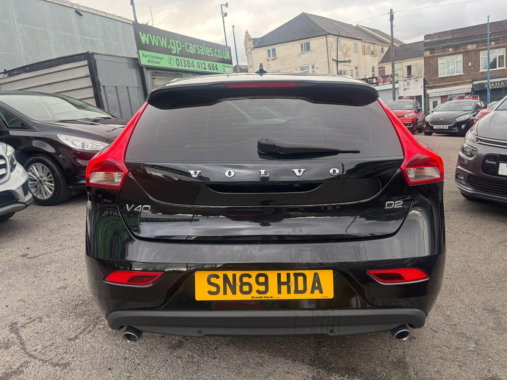 Volvo V40 2.0 D2 Momentum Edition Euro 6 Ss Black #4