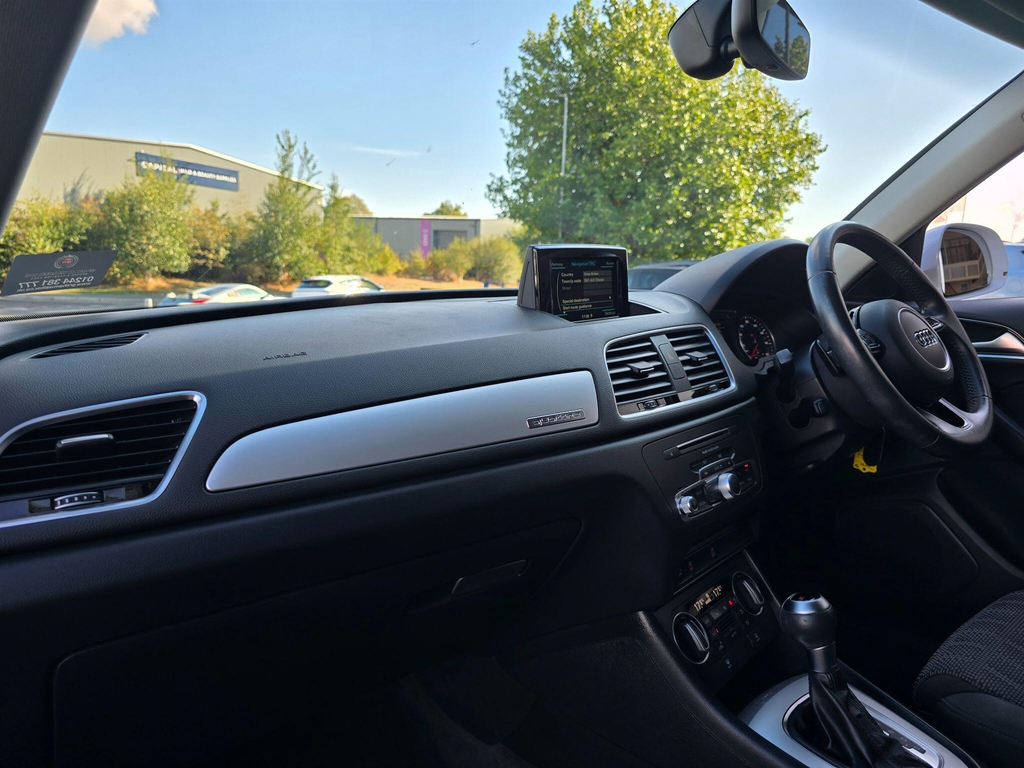 Audi Q3  Black #21