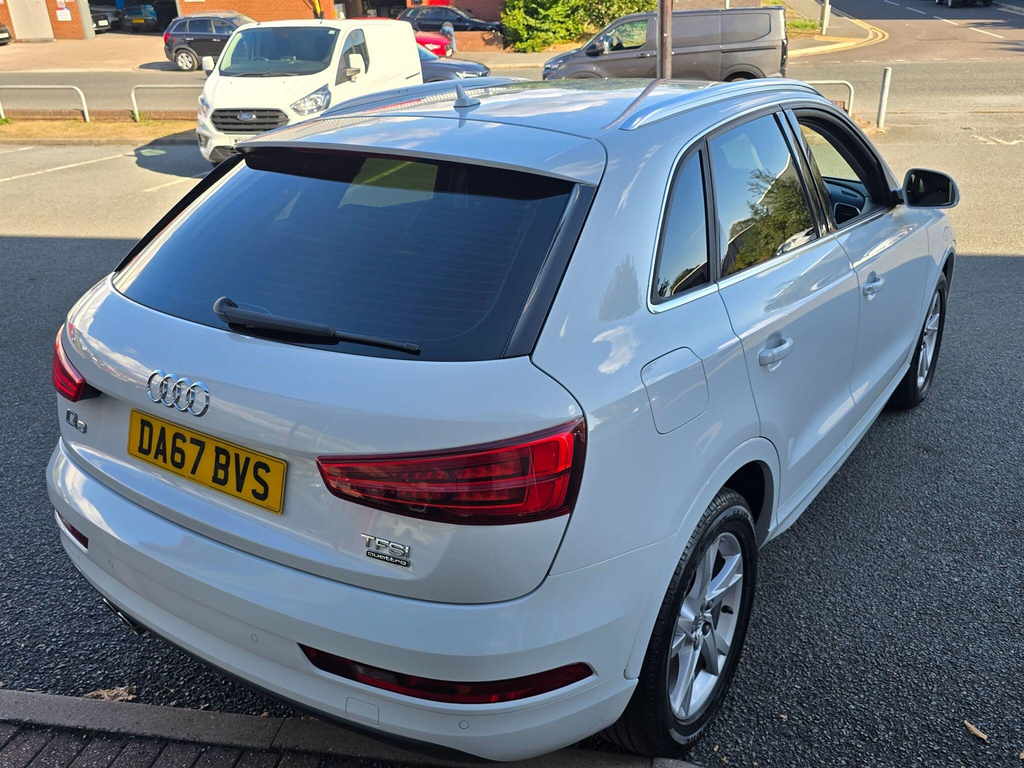 Audi Q3  Black #17