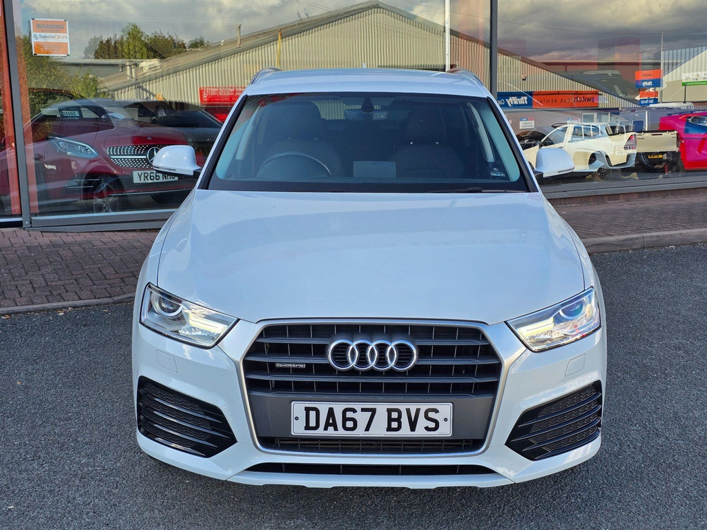 Audi Q3  Black #8