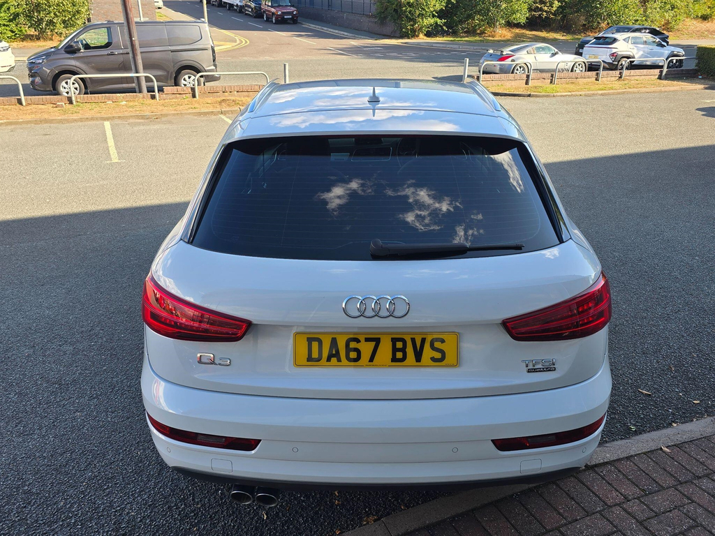 Audi Q3  Black #15