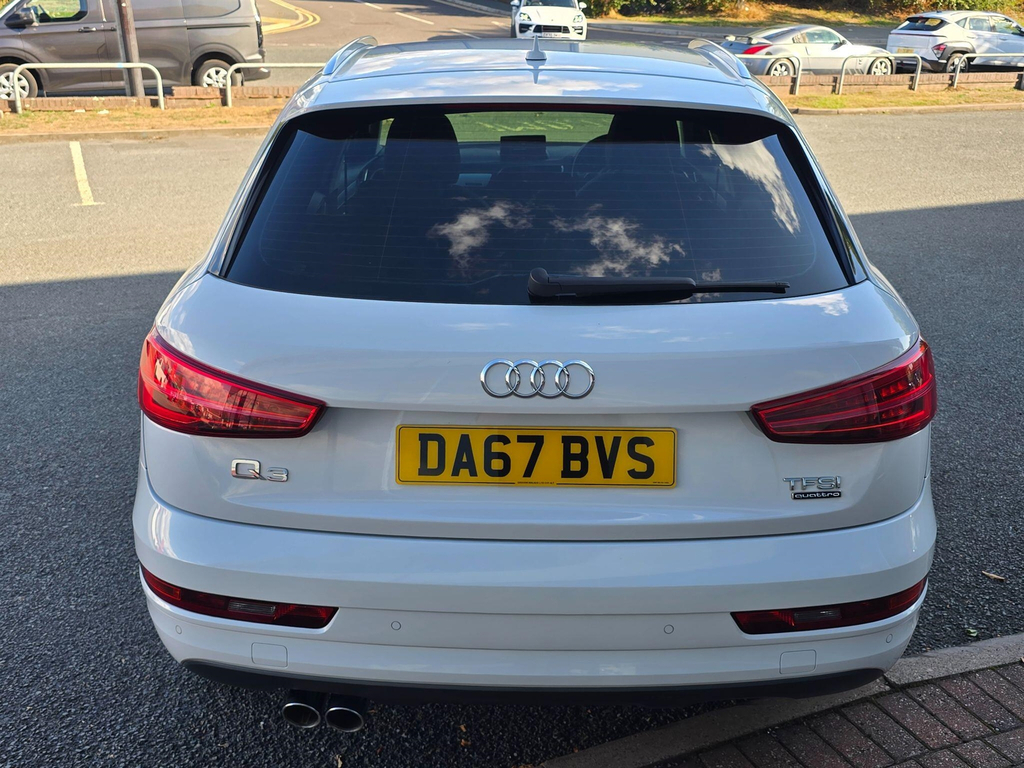 Audi Q3  Black #16
