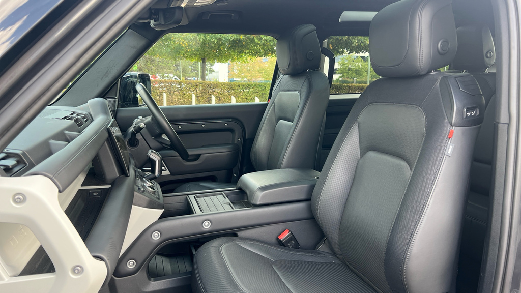 Land Rover Defender 90 X-dynamic Hse 90 KR23CCY Grey #3