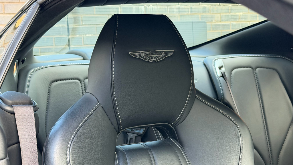 Aston Martin DB9 6.0L V12 Carbon Edition White #5