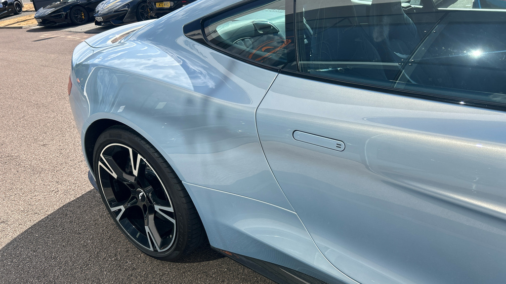 Aston Martin Vanquish S Blue #9