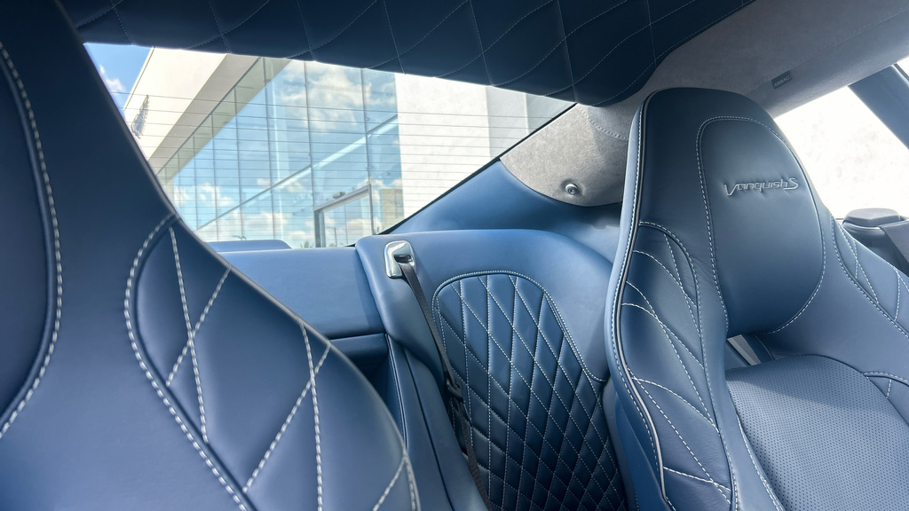 Aston Martin Vanquish S Blue #31
