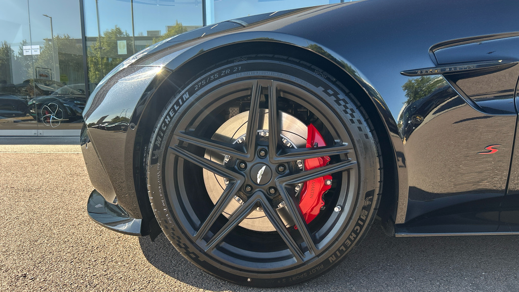 Aston Martin Vantage S Roadster Black #4