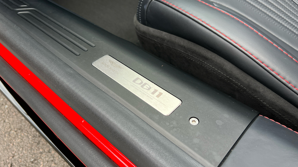 Aston Martin DB11 Automatic Grey #24