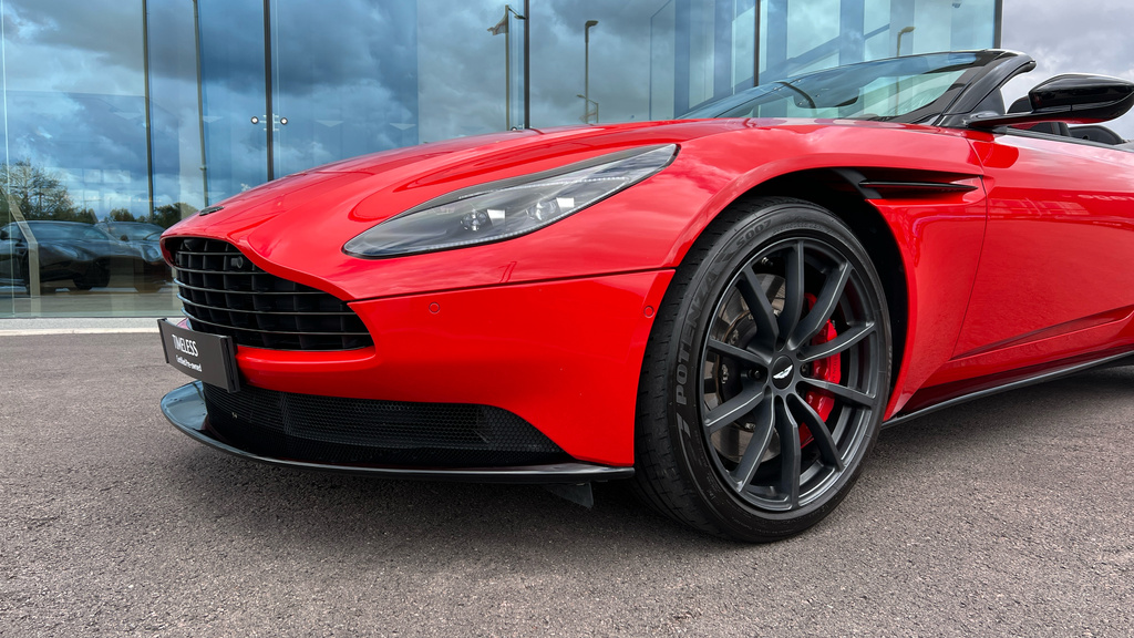 Aston Martin DB11 Automatic Grey #19