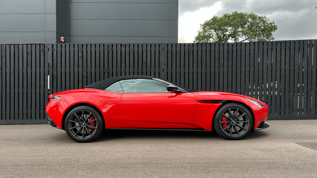 Aston Martin DB11 Automatic Grey #30
