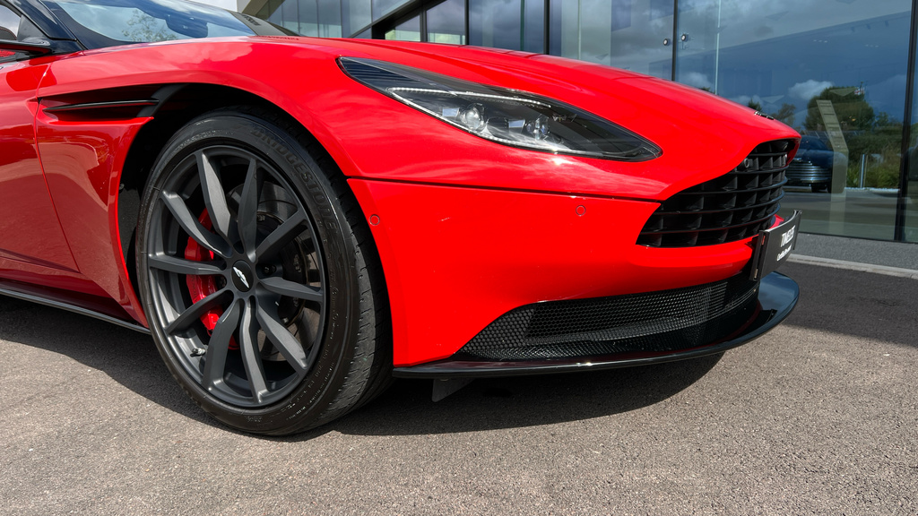 Aston Martin DB11 Automatic Grey #16