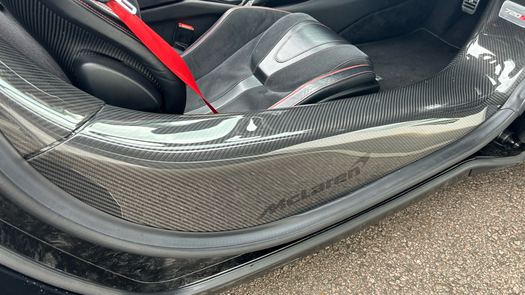 McLaren 720S Spider Performance Plus Black #33