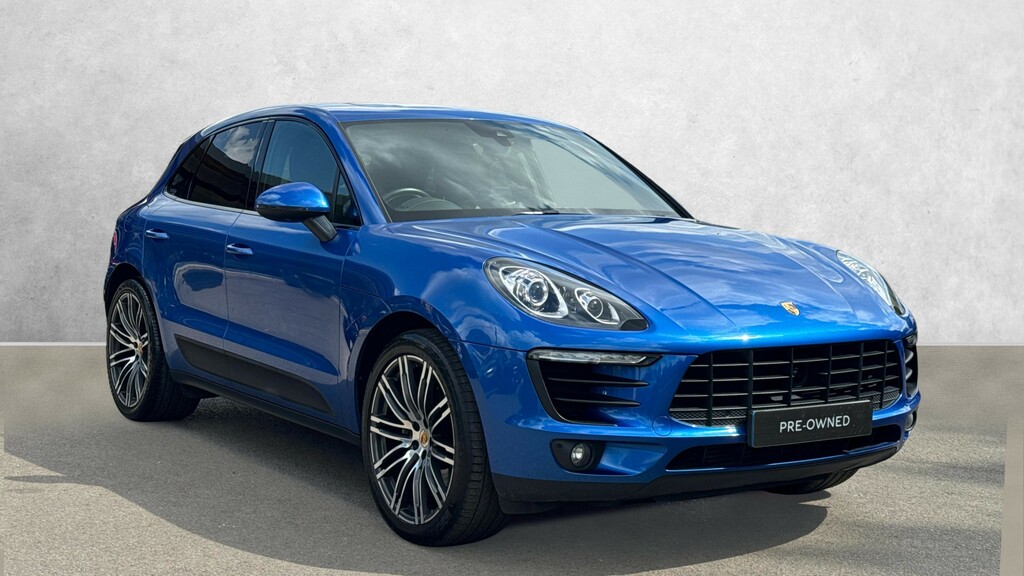 Porsche Macan Estate AJ52JAT Blue